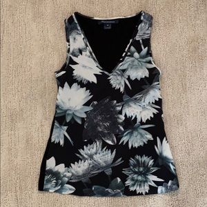 French connection sleeveless floral blouse